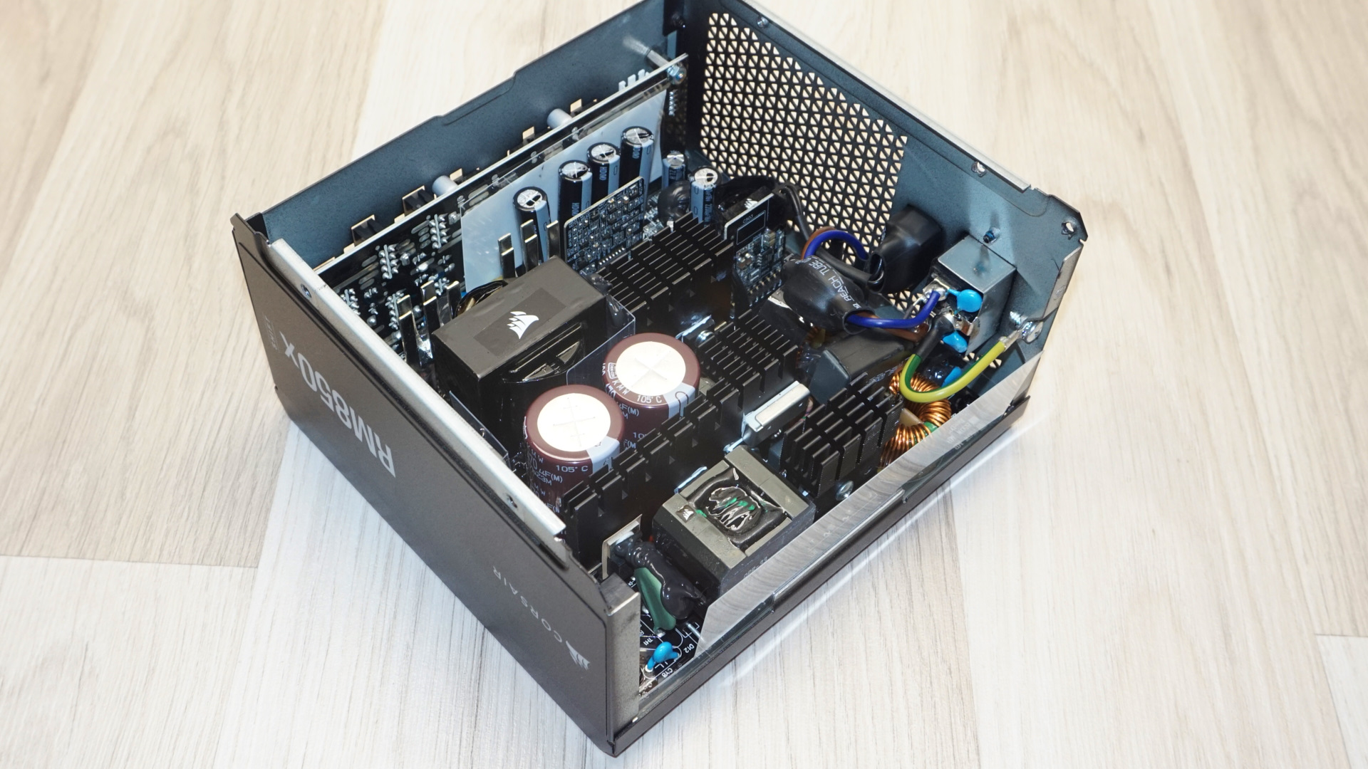 Corsair RM850x Shift 850W ATX 3.1