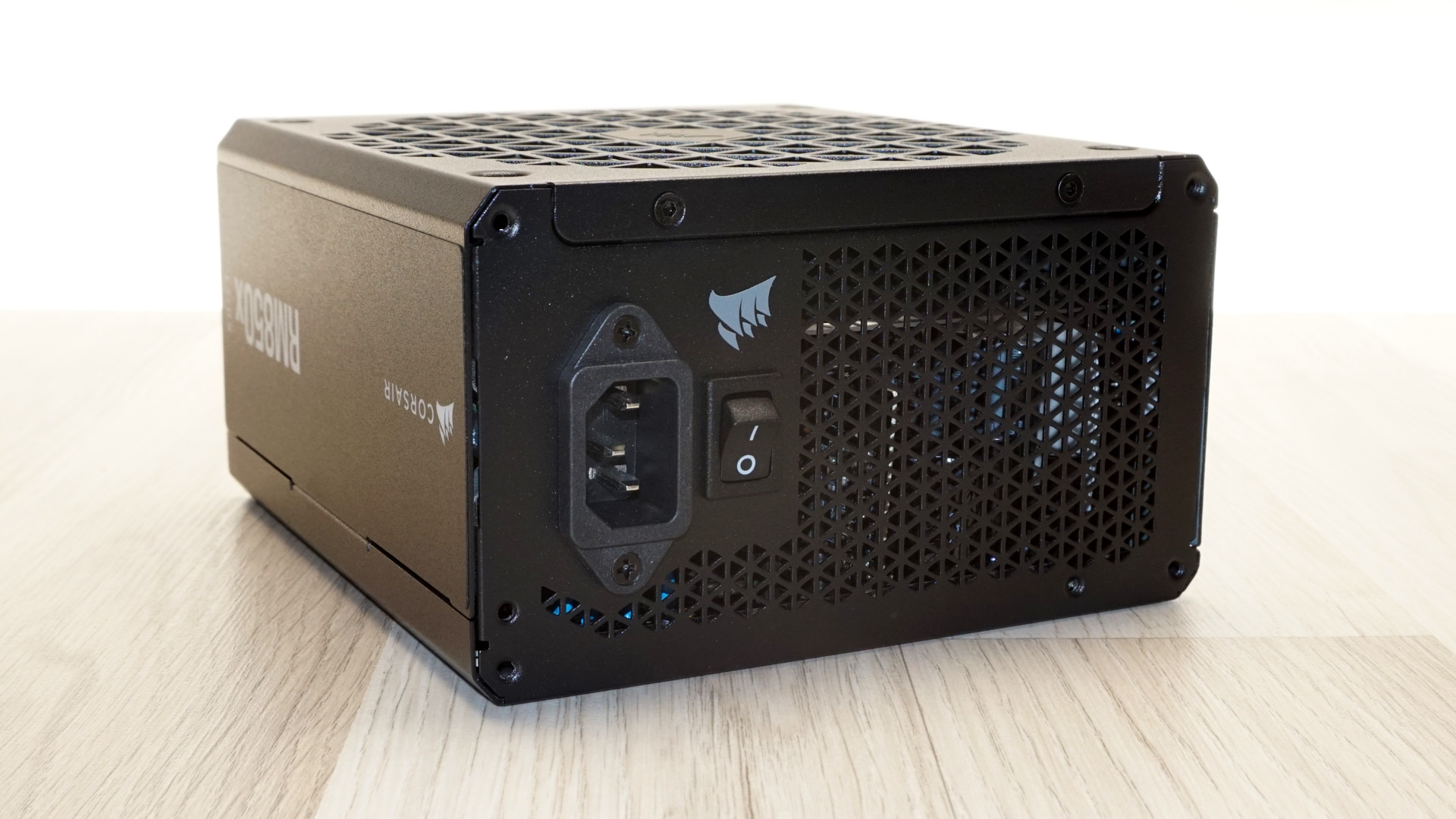 Corsair RM850x Shift 850W ATX 3.1