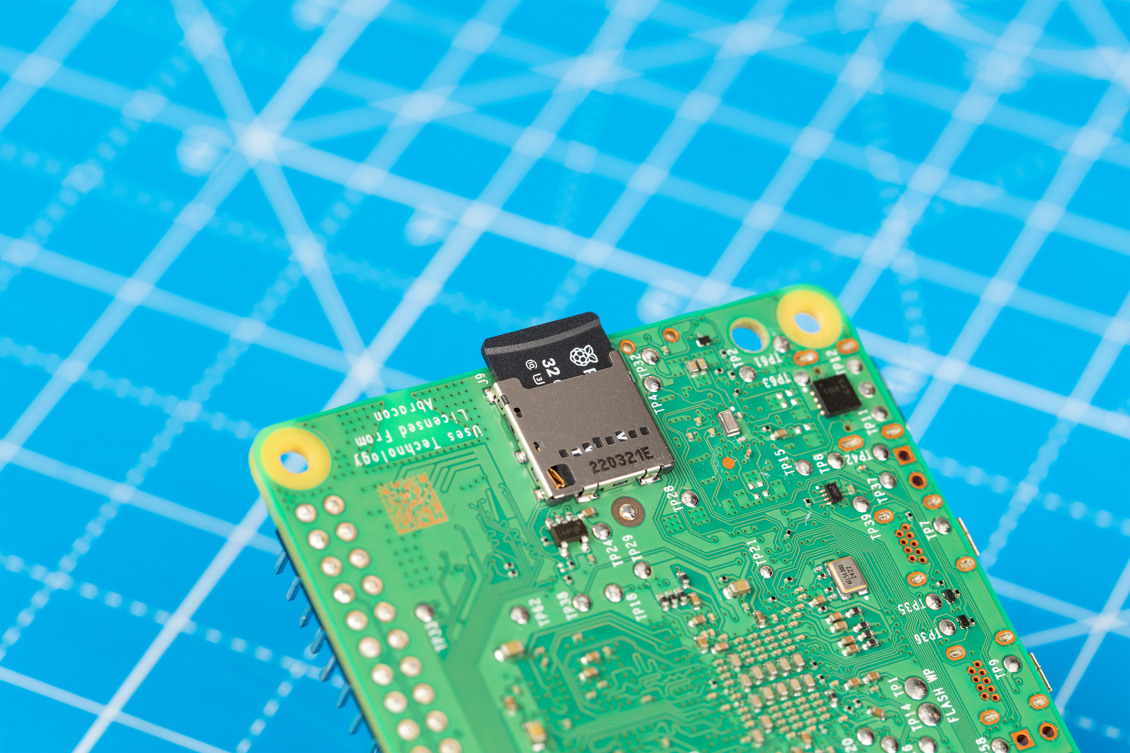 Cartões micro SD com marca Raspberry Pi