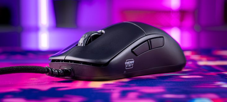 Mouse gamer ultraleve Cherry Xtrfy M42V2 com casca solida modular