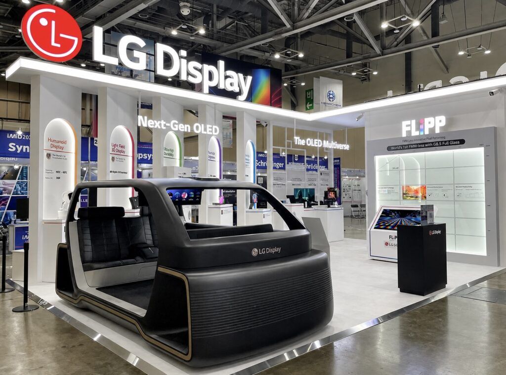 Painel OLED da LG Display produzido com a técnica FLiPP de fotolitografia