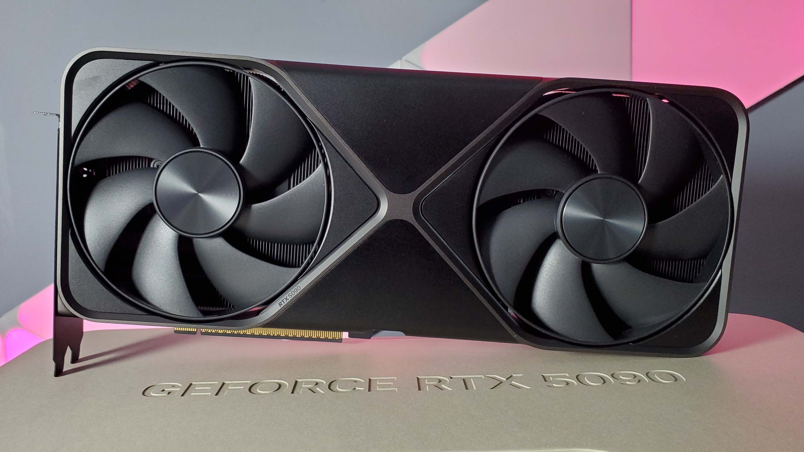 Placa de vídeo RTX 5090 da Nvidia sumiu de lojas